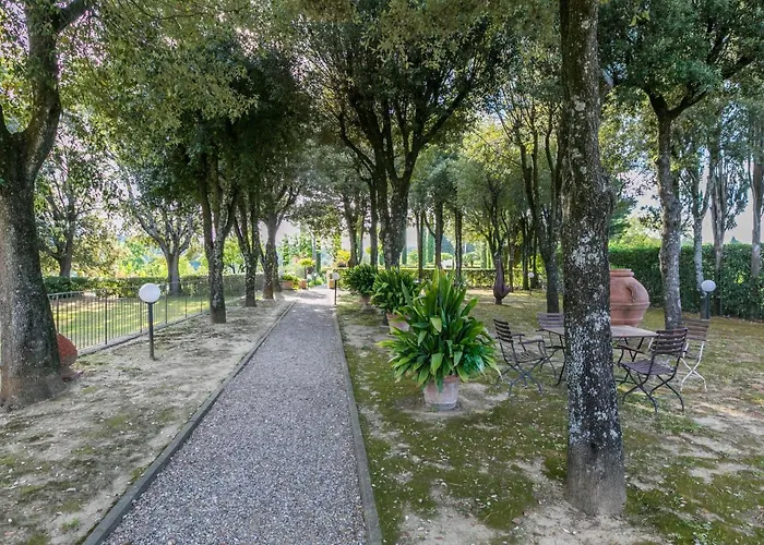 別荘 Giuggiolo - Giuggioli 1 By Interhome
